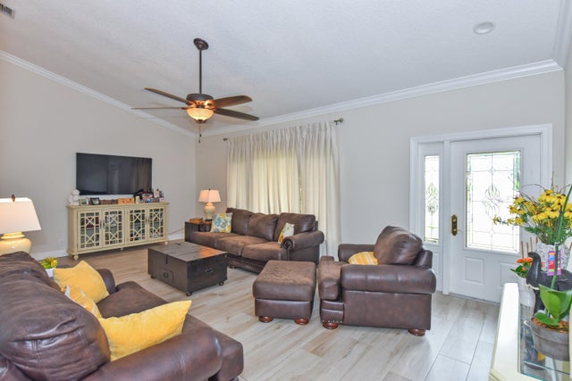 2 of 36 - 5023 Whitewood Cove N, Lake Worth, FL