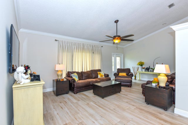 4 of 36 - 5023 Whitewood Cove N, Lake Worth, FL