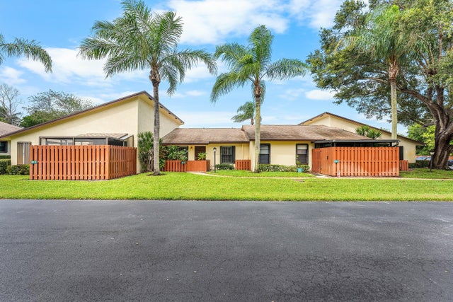 2 of 29 - 8012 Se Villa Circle, Hobe Sound, FL
