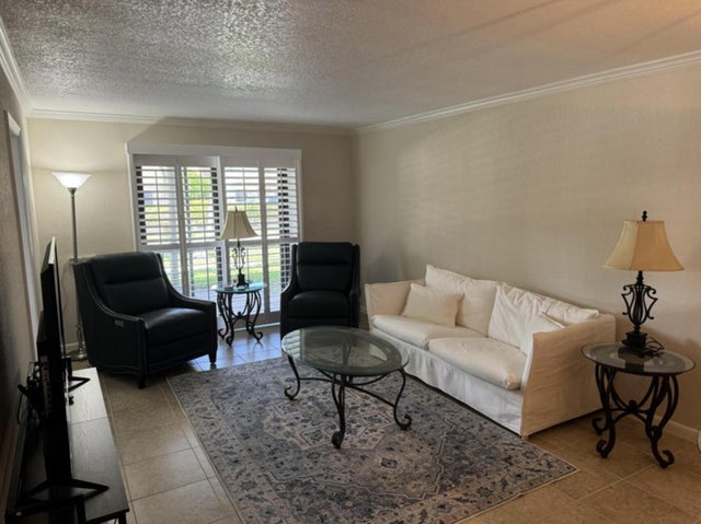 2 of 5 - 330 Se 19th Avenue #e, Deerfield Beach, FL