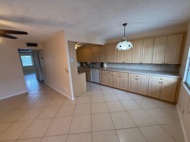 3 of 17 - 3021 Exeter B, Boca Raton, FL