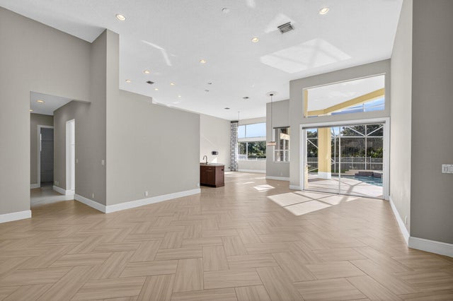 4 of 42 - 111 N River Drive W, Jupiter, FL