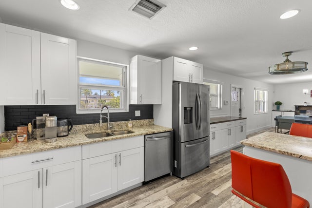 4 of 34 - 944 Hansen Street, West Palm Beach, FL