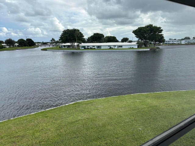 1 of 23 - 1112 Lake Terrace #207, Boynton Beach, FL