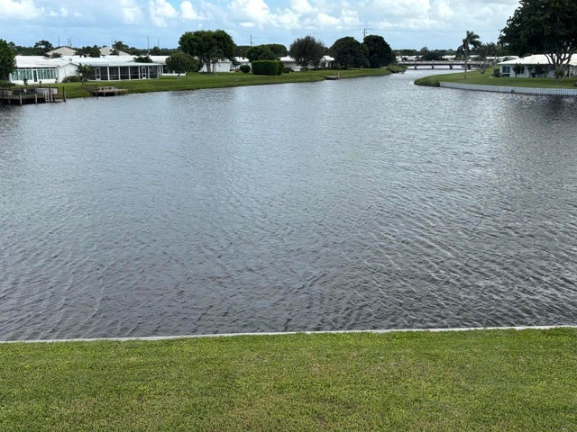 2 of 23 - 1112 Lake Terrace #207, Boynton Beach, FL