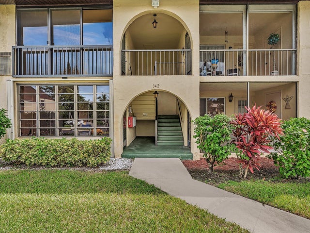 3 of 46 - 342 Pine Ridge Circle #d-2, Greenacres, FL