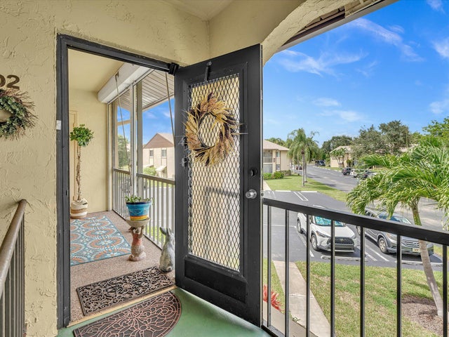 4 of 46 - 342 Pine Ridge Circle #d-2, Greenacres, FL