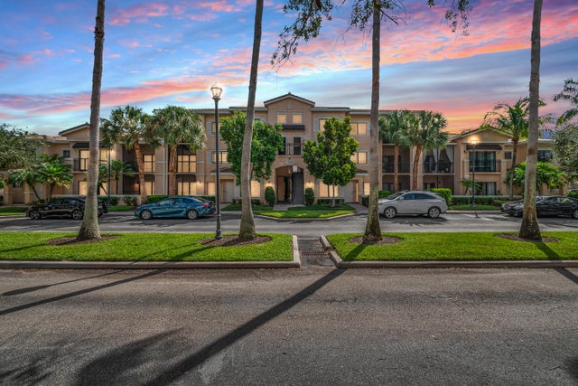 2 of 38 - 2808 Amalei Drive #202, Palm Beach Gardens, FL