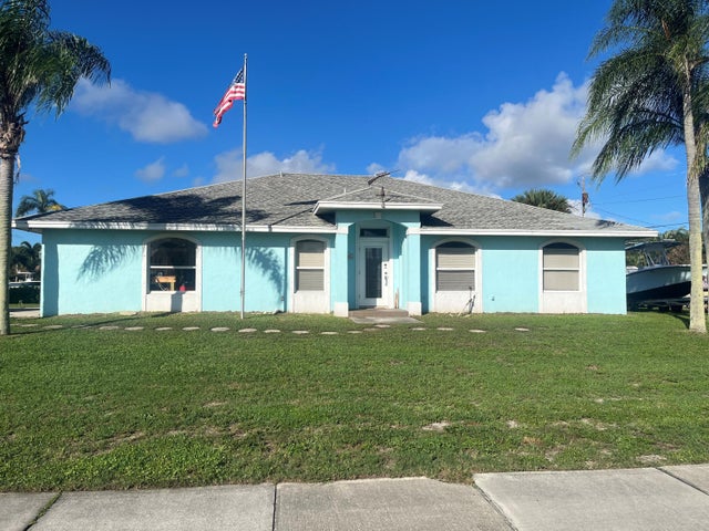 1 of 2 - 8996 Se Bahama Circle, Hobe Sound, FL