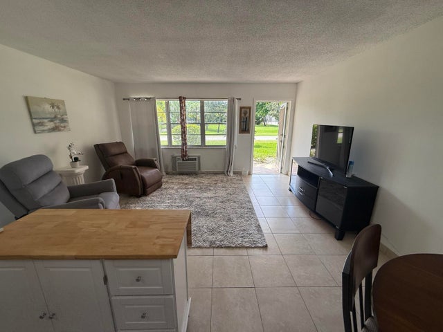 1 of 18 - 175 Canterbury #h, West Palm Beach, FL