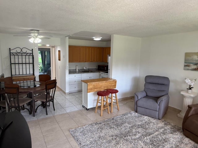 2 of 18 - 175 Canterbury #h, West Palm Beach, FL