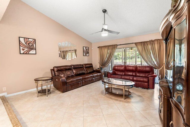 5 of 25 - 10633 Greenbriar Court, Boca Raton, FL