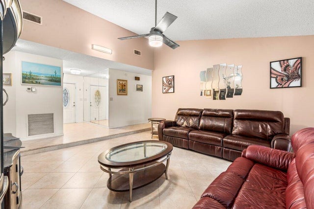 5 of 26 - 10633 Greenbriar Court, Boca Raton, FL