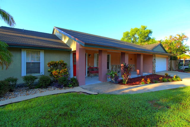 5 of 39 - 10690 Barn Road, Lake Worth, FL