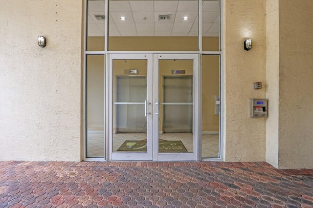 3 of 24 - 1155 Main Street #216, Jupiter, FL
