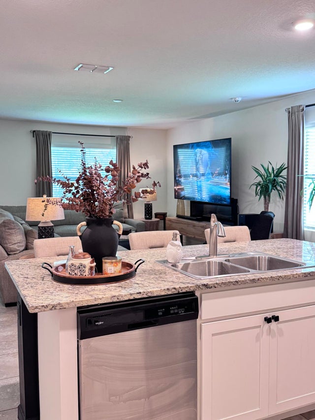 4 of 18 - 668 Old Country Road Se, Palm Bay, FL