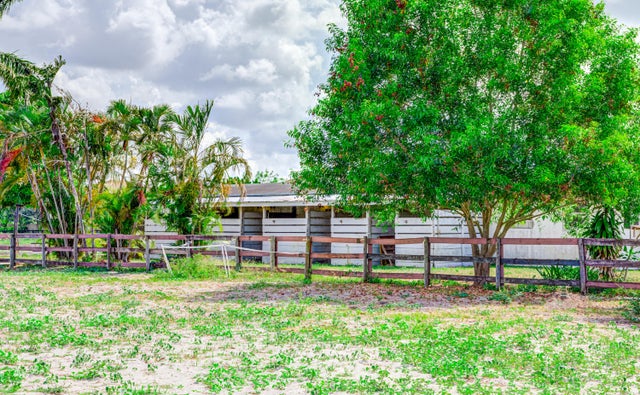 4 of 40 - 8990 Willow Sound Drive W, Lake Worth, FL