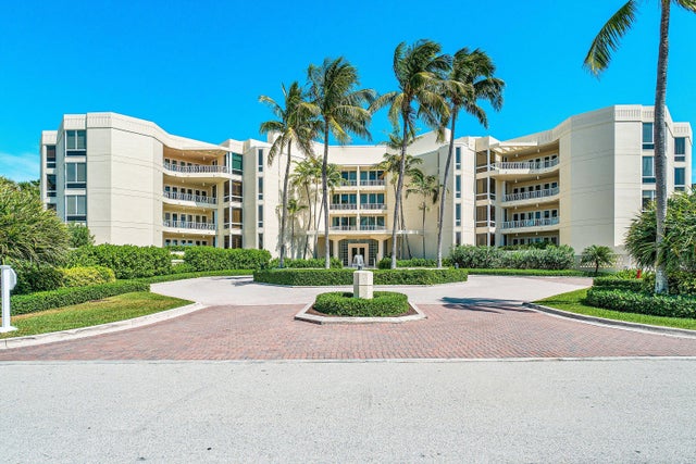 2 of 38 - 3001 Se Island Point Lane #14, Stuart, FL