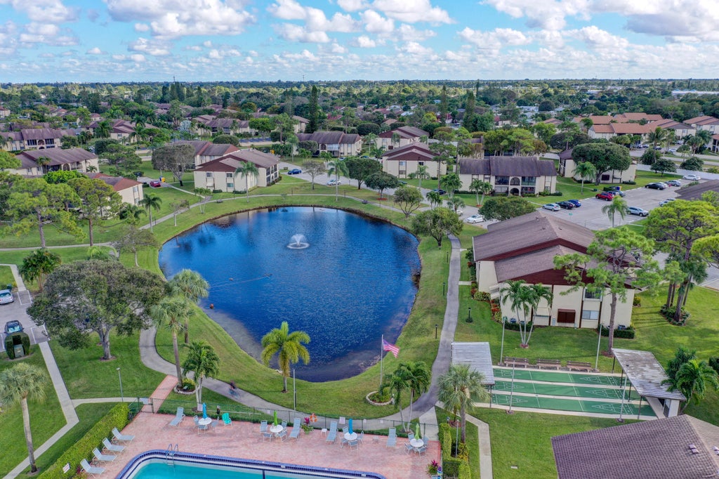 3589 La Aires Ct #a2, Greenacres