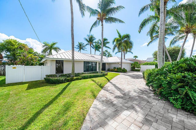 5 of 49 - 3026 Ne 6th Drive, Boca Raton, FL