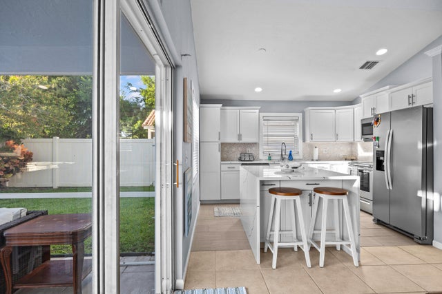 2 of 31 - 1664 Carriage Brooke Drive, Wellington, FL