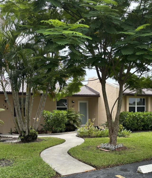 1 of 37 - 190 Lake Meryl Drive, West Palm Beach, FL