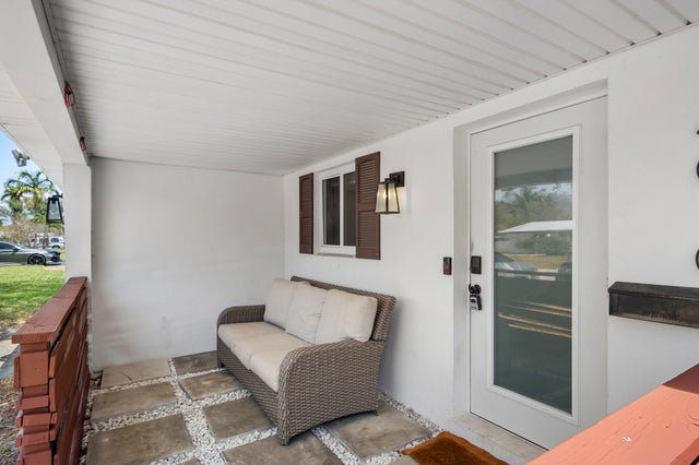 5 of 40 - 4010 Ne 18th Avenue, Oakland Park, FL