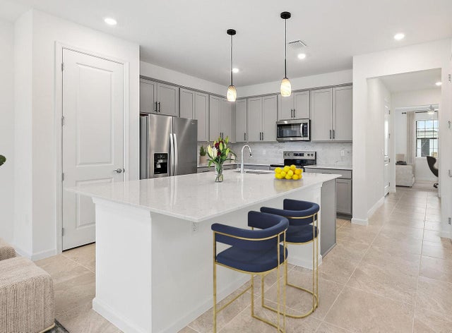 4 of 57 - 501 Sw Sally Way, Stuart, FL