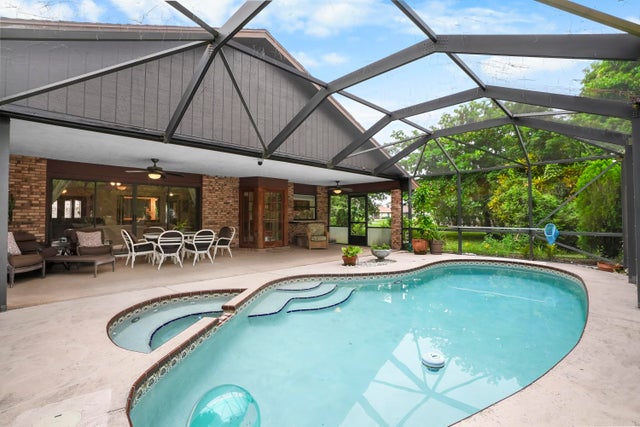 1 of 37 - 472 Se Majestic Terrace, Port Saint Lucie, FL
