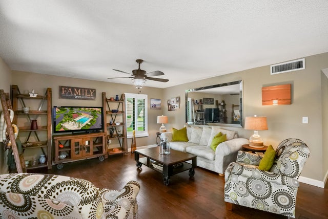5 of 28 - 5363 Se Miles Grant Road #106, Stuart, FL