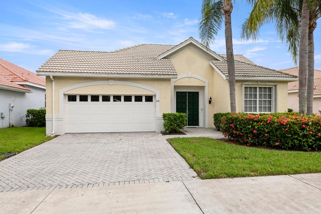 626 Sw Lake Charles Circle, Port Saint Lucie