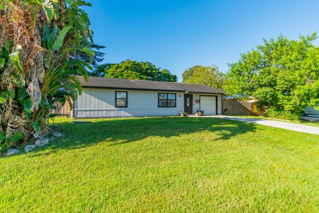 4 of 34 - 902 Sw Nichols Terrace, Port Saint Lucie, FL