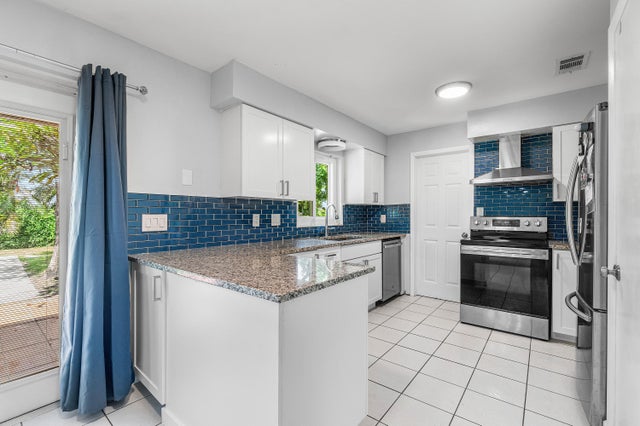 2 of 29 - 1179 Fernlea Drive, West Palm Beach, FL
