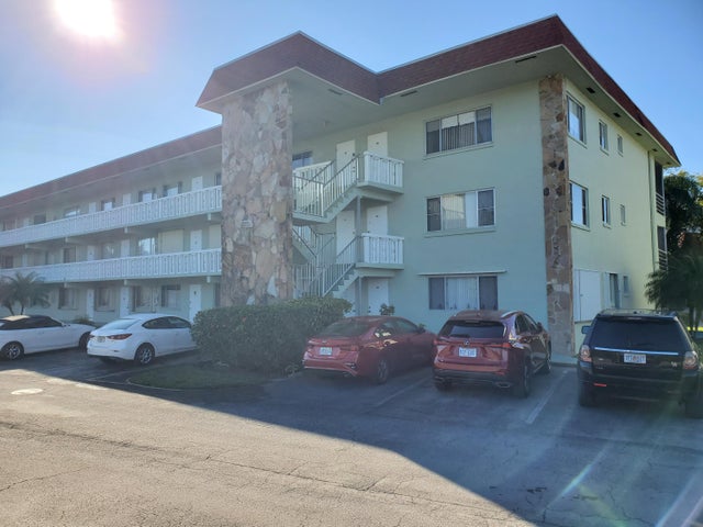 3 of 26 - 3300 Springdale Boulevard #318, Palm Springs, FL