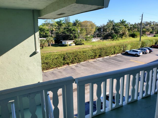 5 of 26 - 3300 Springdale Boulevard #318, Palm Springs, FL