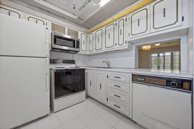 4 of 25 - 230 Ne 26th Avenue #206, Boynton Beach, FL