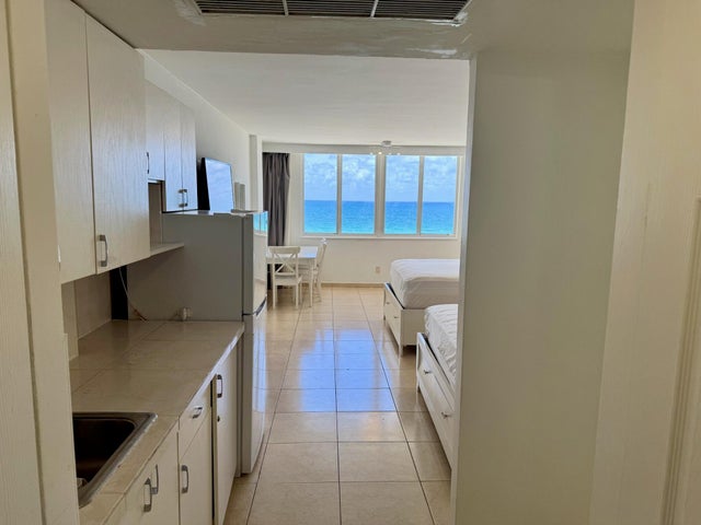 4 of 10 - 19201 Collins Avenue #448, Sunny Isles Beach, FL