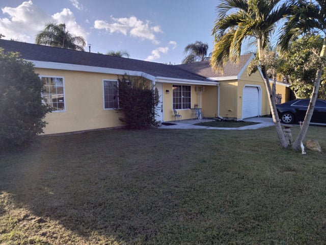 3 of 12 - 2342 Se Midtown Road, Port Saint Lucie, FL