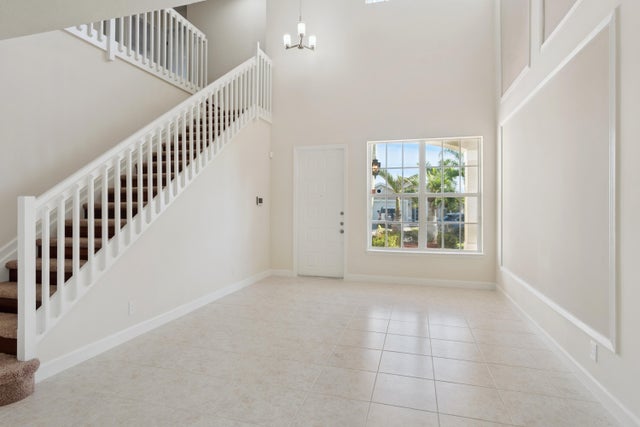 5 of 38 - 1722 Sawgrass Circle, Greenacres, FL