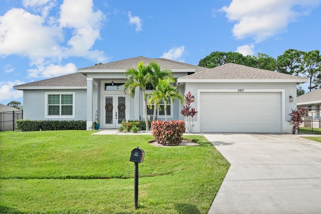 5 of 36 - 2807 Sw South Calabria Circle, Port Saint Lucie, FL