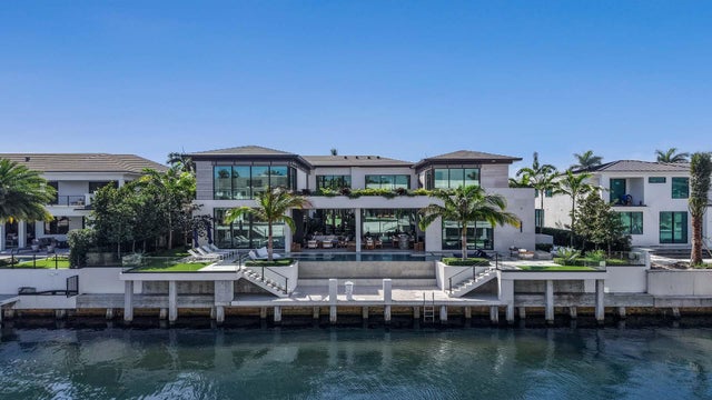 4 of 61 - 207 W Coconut Palm Road, Boca Raton, FL