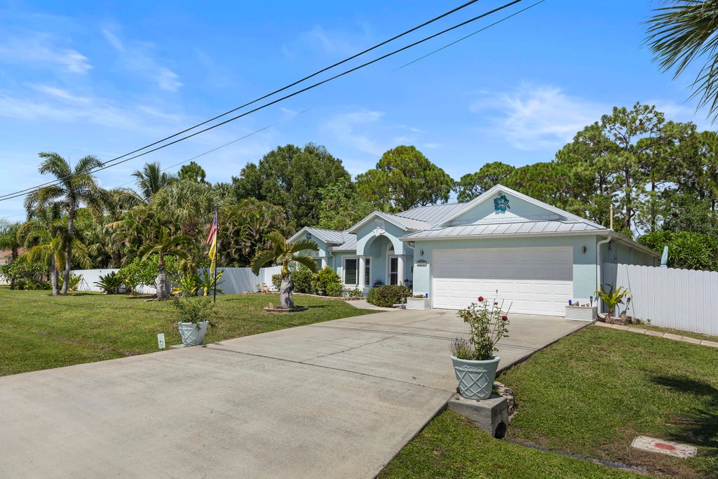 1073 Sw Placetas Av, Port Saint Lucie
