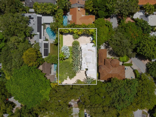 1 of 60 - 3917 Sw 42nd Avenue, Miami, FL