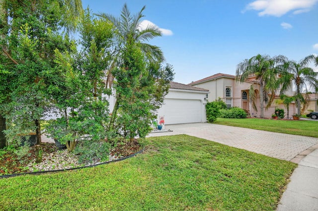 2 of 40 - 7630 Rockport Circle, Lake Worth, FL