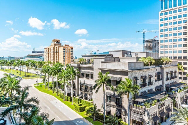 4 of 111 - 550 Okeechobee Boulevard #704, West Palm Beach, FL