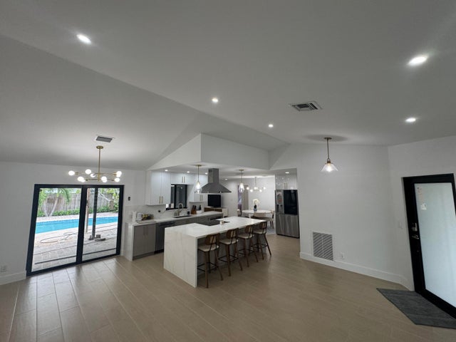 4 of 35 - 1467 Mc Dermott Lane, Royal Palm Beach, FL