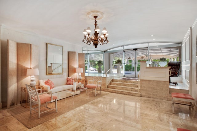 1 of 8 - 354 Chilean Avenue #2d, Palm Beach, FL
