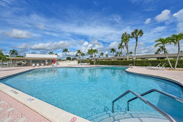 1 of 24 - 4796 Cresthaven Boulevard #b, West Palm Beach, FL