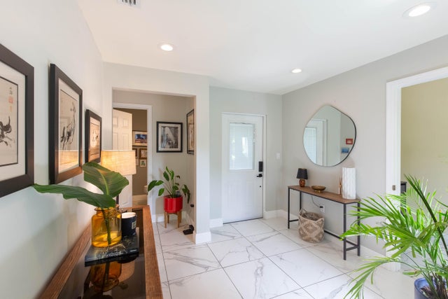 4 of 38 - 1019 N K Street, Lake Worth Beach, FL