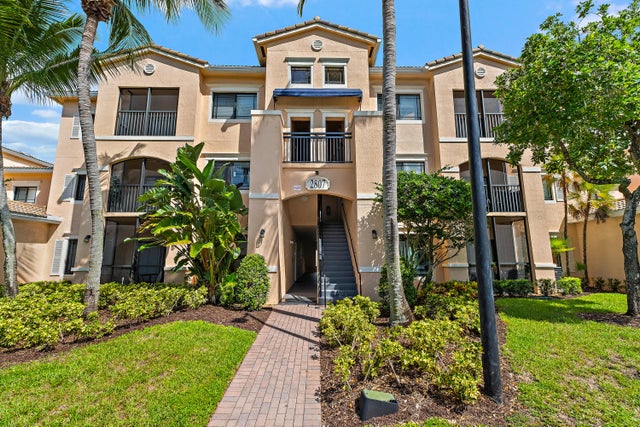 1 of 41 - 2807 Veronia Drive #107, Palm Beach Gardens, FL